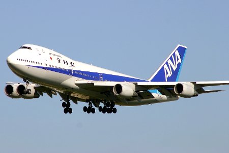 AllNipponAirways B747SR fukuoka 20040613163200