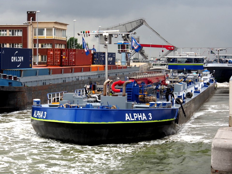 Alpha 3 - ENI 02330454, Van Cauwelaertsluis, Port of Antwerp pic1