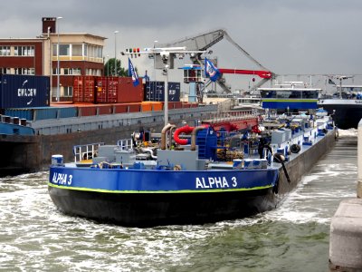 Alpha 3 - ENI 02330454, Van Cauwelaertsluis, Port of Antwerp pic1