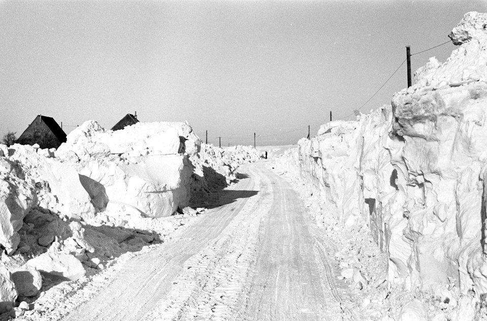 Alpenlandschap bij Volendam, Bestanddeelnr 914-6964