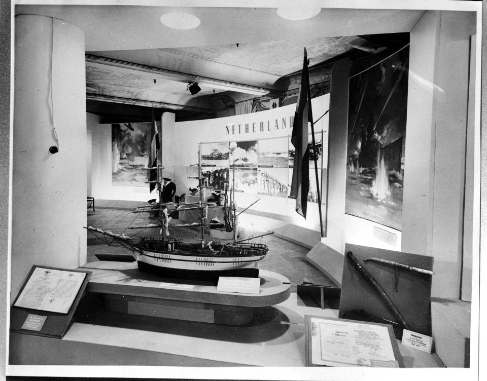 Allied Navies Exhibition. Nederlandse tentoonstelling, gehouden bij warenhuis , Bestanddeelnr 935-1762