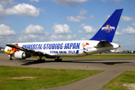 AllNipponAirways B767-300 fukuoka 20050925094034