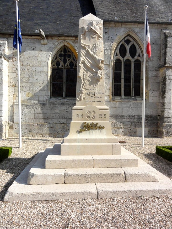 Allouville-Bellefosse (Seine-Mar.) monument aux morts