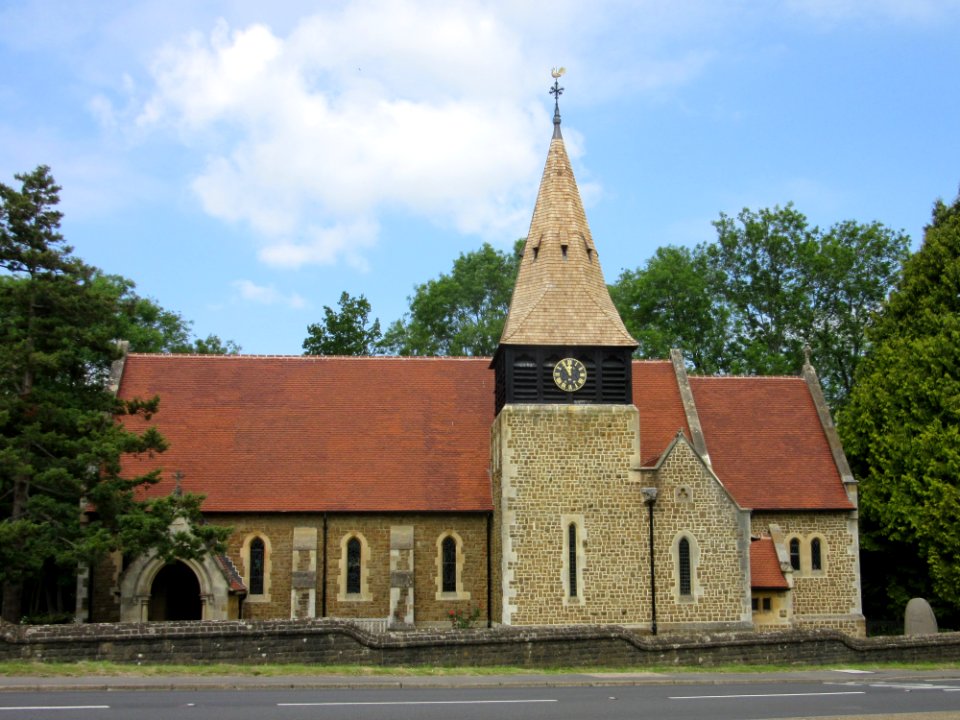 All Saints Church, Grayswood Road, Grayswood (June 2015) (11)