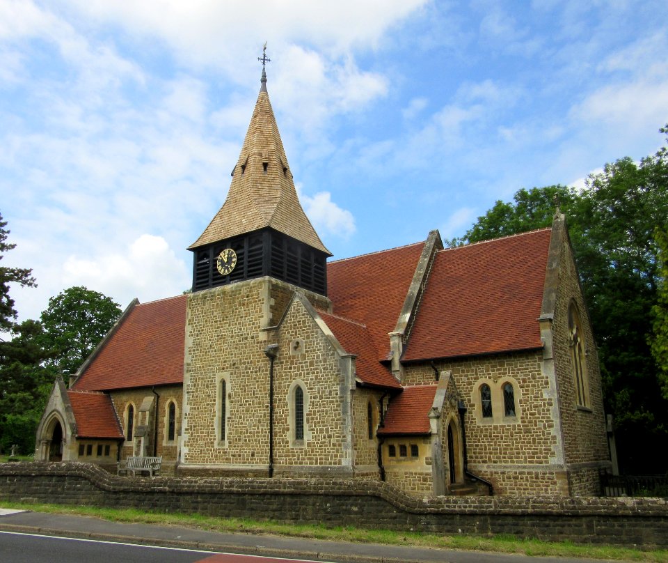 All Saints Church, Grayswood Road, Grayswood (June 2015) (8)
