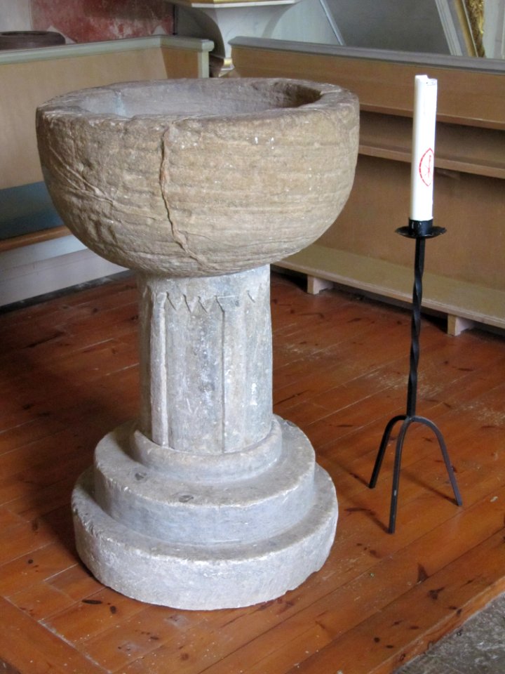 Almunge kyrka int09