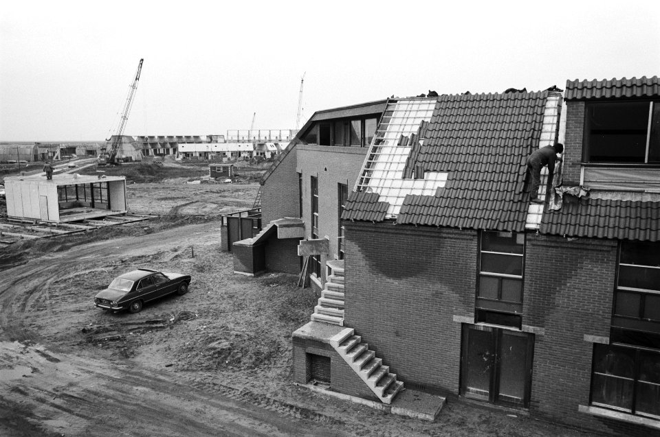 Almere, 30 november komen eerste bewoners overzichten, Bestanddeelnr 928-9074