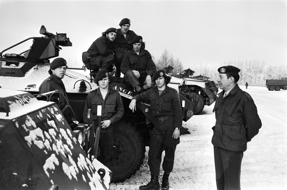 Alpha-compagnie 44e pantserinfantier bataljon in Adolf van Nassaukazerne te Zuid, Bestanddeelnr 930-0806