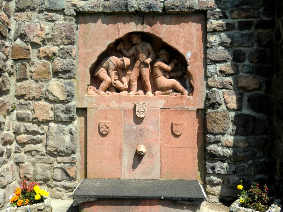 Altenberg Denkmal-Relief am Bergmannsbrunnen01