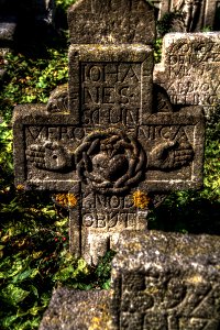 Alter Friedhof an der Westseite der Kirche in Gelsdorf (85) (HDR)