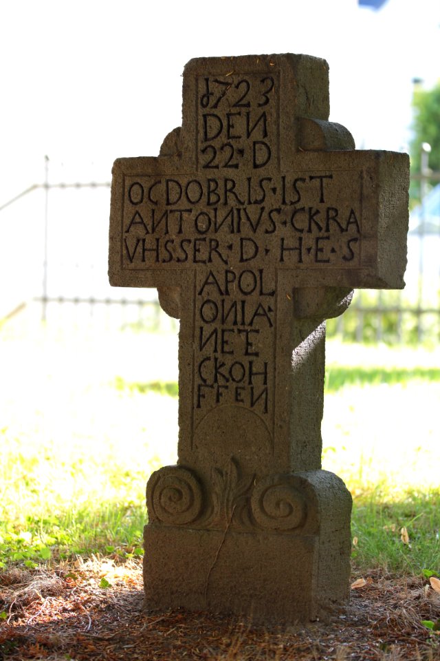 Alter Friedhof an der katholischen Kirche St. Stephanus Leimersdorf 2012-07-07-9494