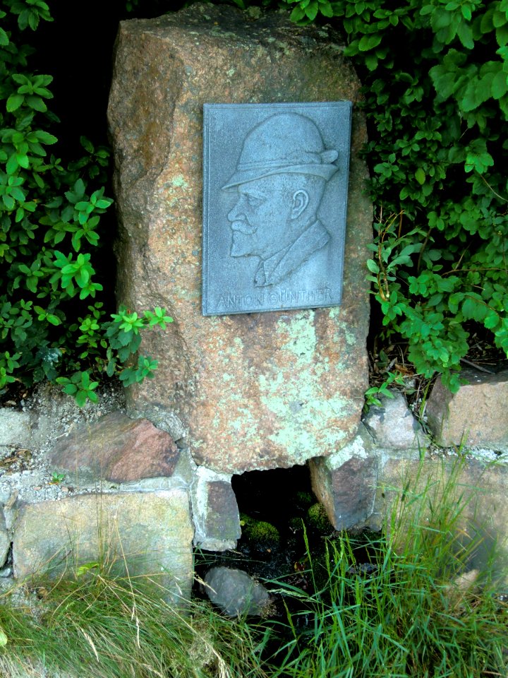Altenberg Denkmal Anton Günther Brunnen 01