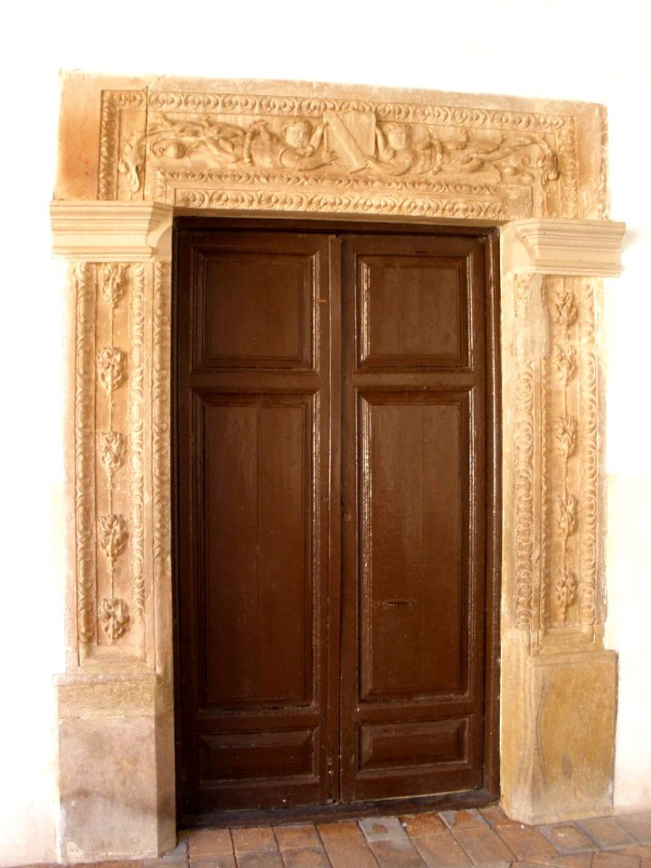 Almagro - Convento de la Asunción de Calatrava, claustro 03
