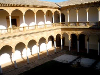 Almagro - Convento de la Asunción de Calatrava, claustro 17