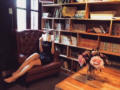 Books girl library photo