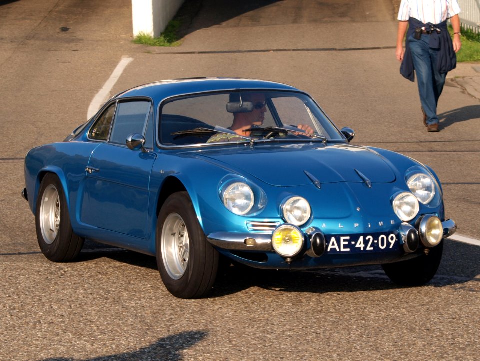 Alpine-Renault A110-1300VC dutch licence registration AE-42-09 pic3