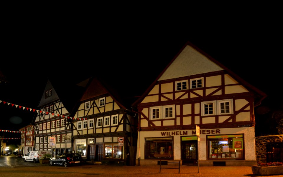 Alsfeld, Mainzer Tor 4-12, Nachts