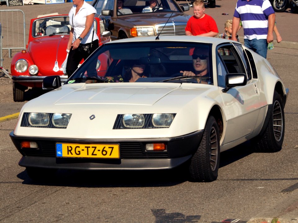 Alpine-Renault A 310 V6 dutch licence registration RG-TZ-67-