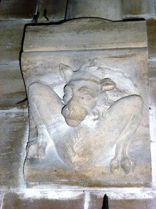 Aubenton (Aisne) Église Notre-Dame, chapiteau A