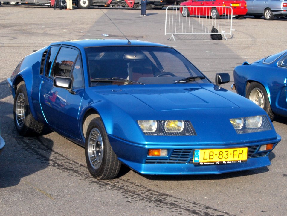 Alpine-Renault A 310 V6 dutch licence registration LB-83-FH