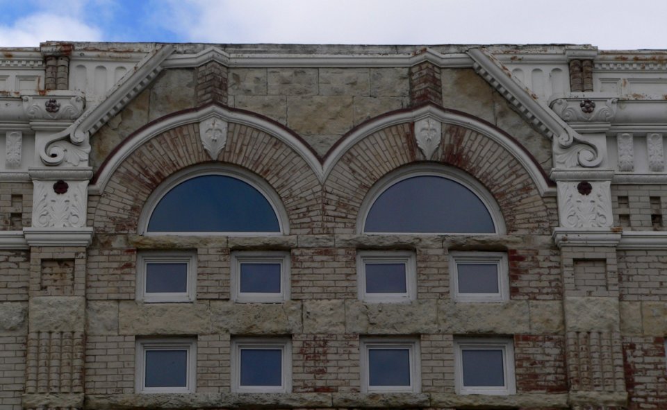 Auburn, Nebraska New Opera House detail (2)