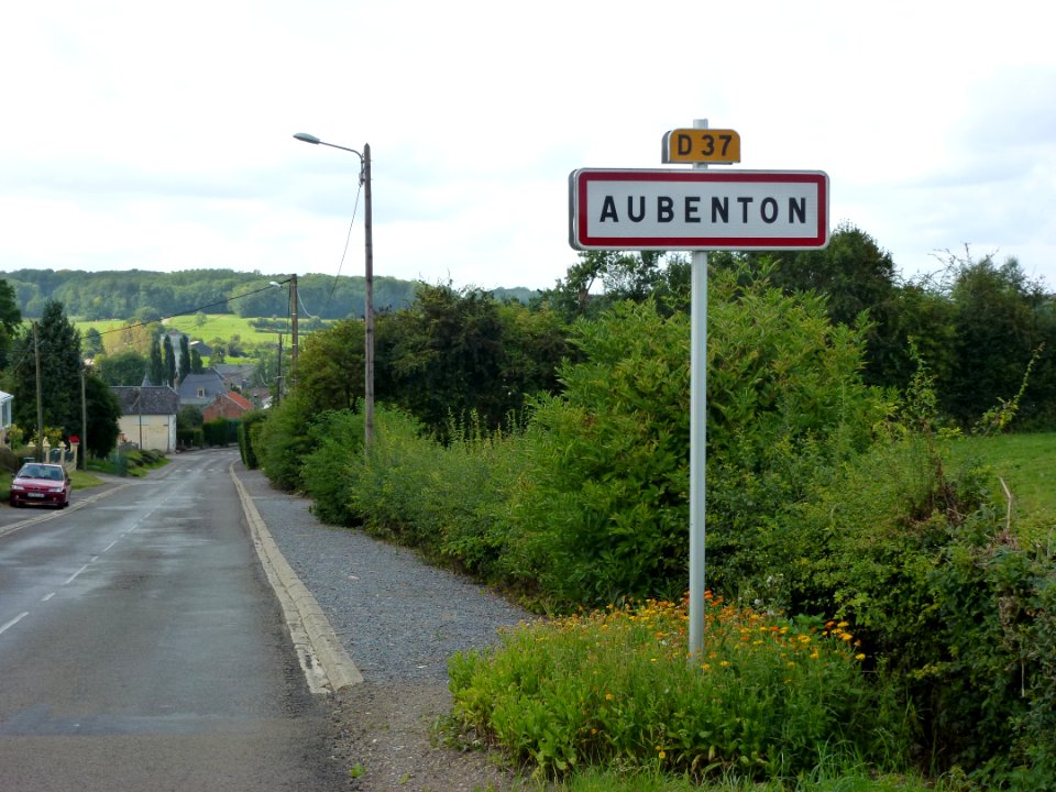 Aubenton (Aisne) city limit sign
