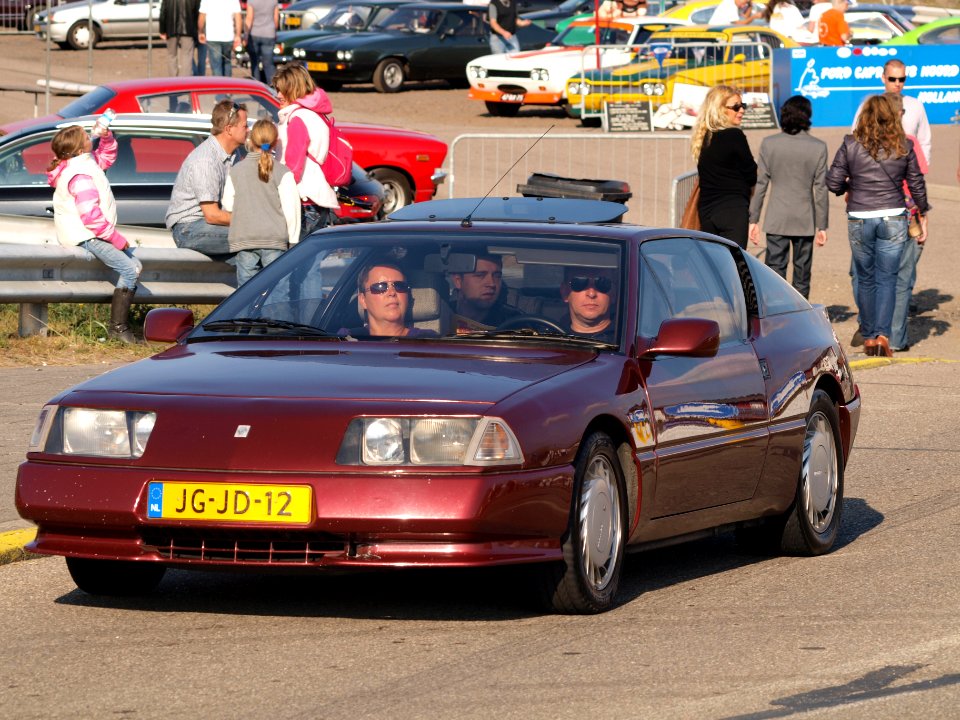 Alpine-Renault V6 GT Turbo dutch licence registration JG-JD-12-