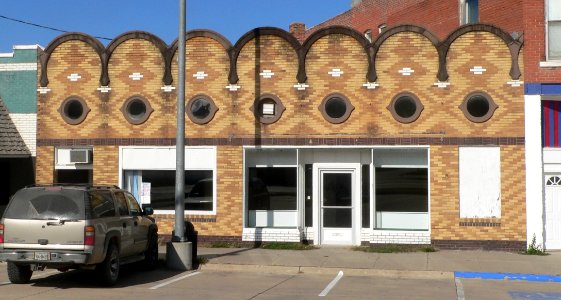 Auburn, Nebraska 1304-1306 Courthouse Ave from SE 1