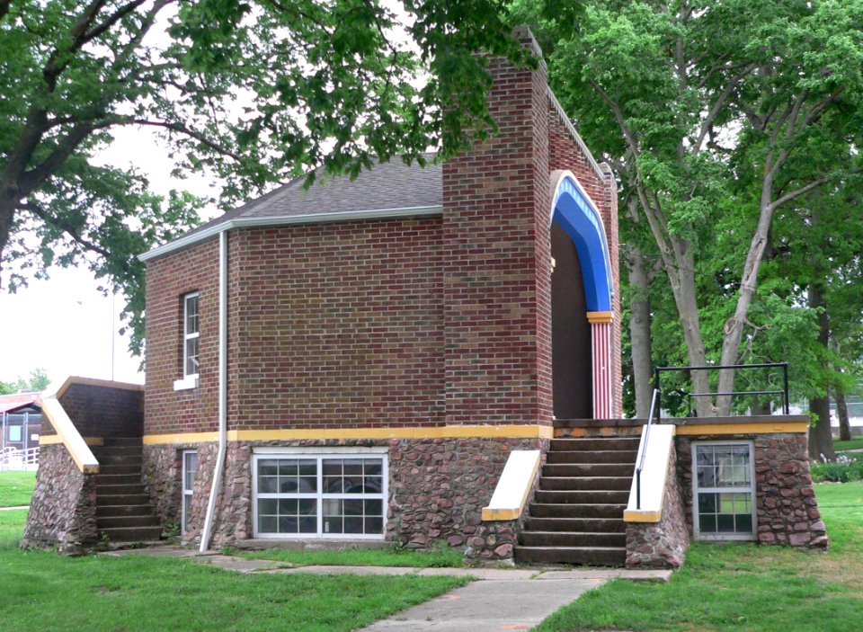 Auburn, NE Legion Park bandstand 2