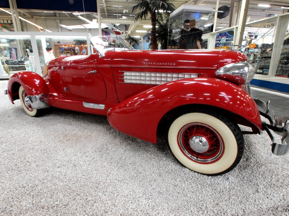Auburn Boattail Speedster 851 pic2