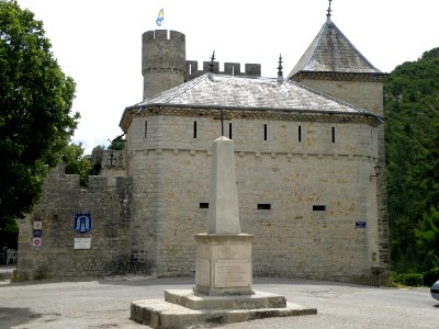 Aulan Château 1