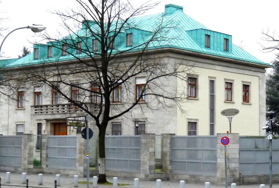 Auguste-Viktoria-Straße 74