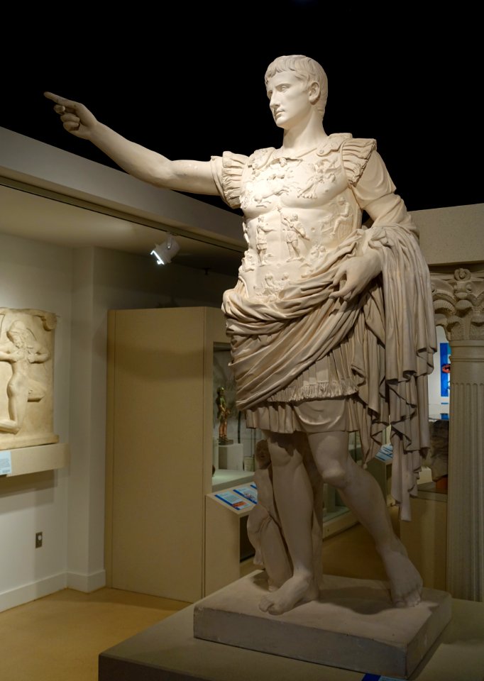 Augustus Primaporta, plaster cast of 1st century Roman marble copy in Vatican - Spurlock Museum, UIUC - DSC05662