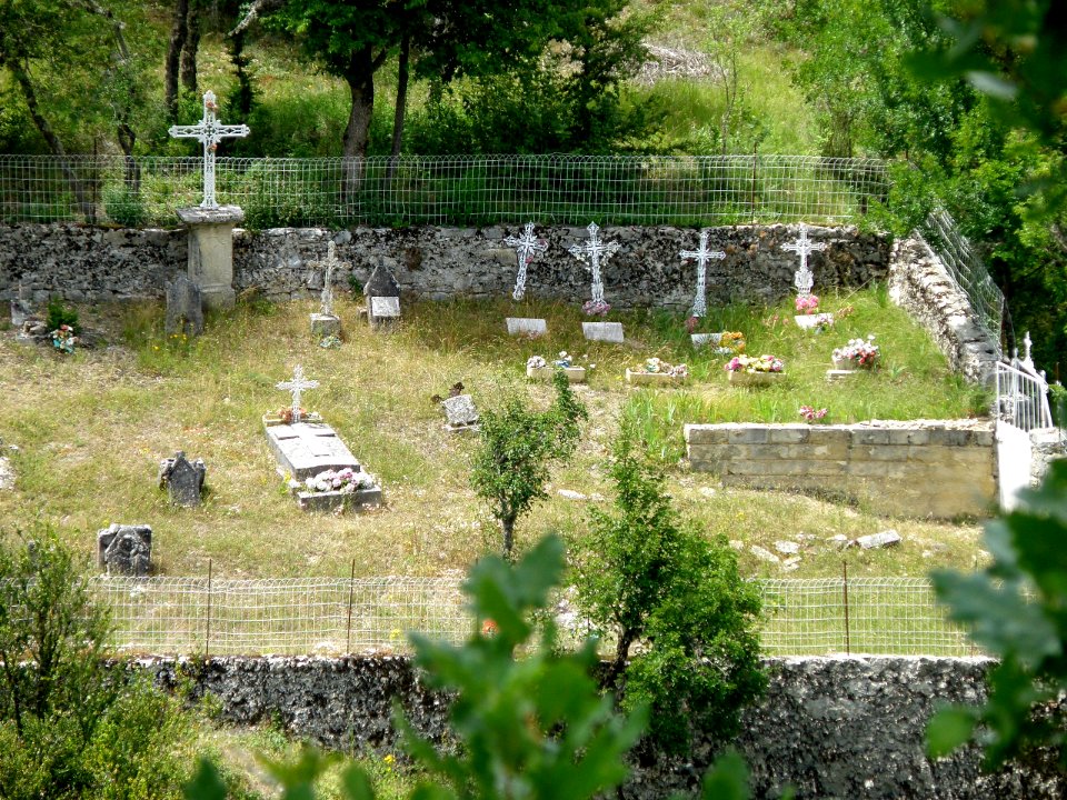 Aulan Cimetière 2