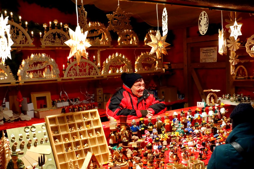 Augustusmarkt 2013 vendor - Dresden, Germany - DSC07795