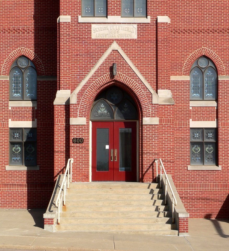 Augustana Church (Sioux City) W entrance 1