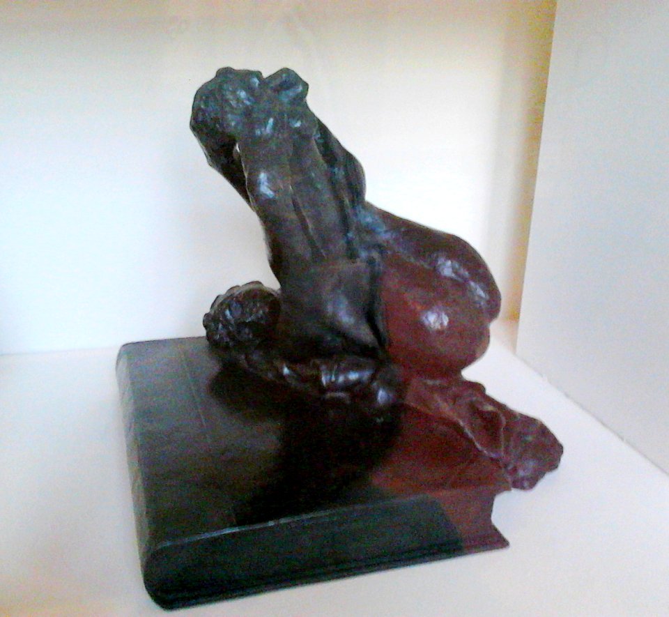 Auguste Rodin - A Sacerdotisa 2