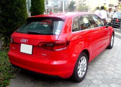 Audi A3 Sportback 1.4 TFSI (DBA-8VCXS) rear