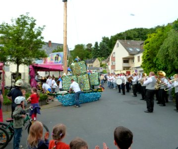 Aufhängen Kirmeskrone Immendorf 20130615 01