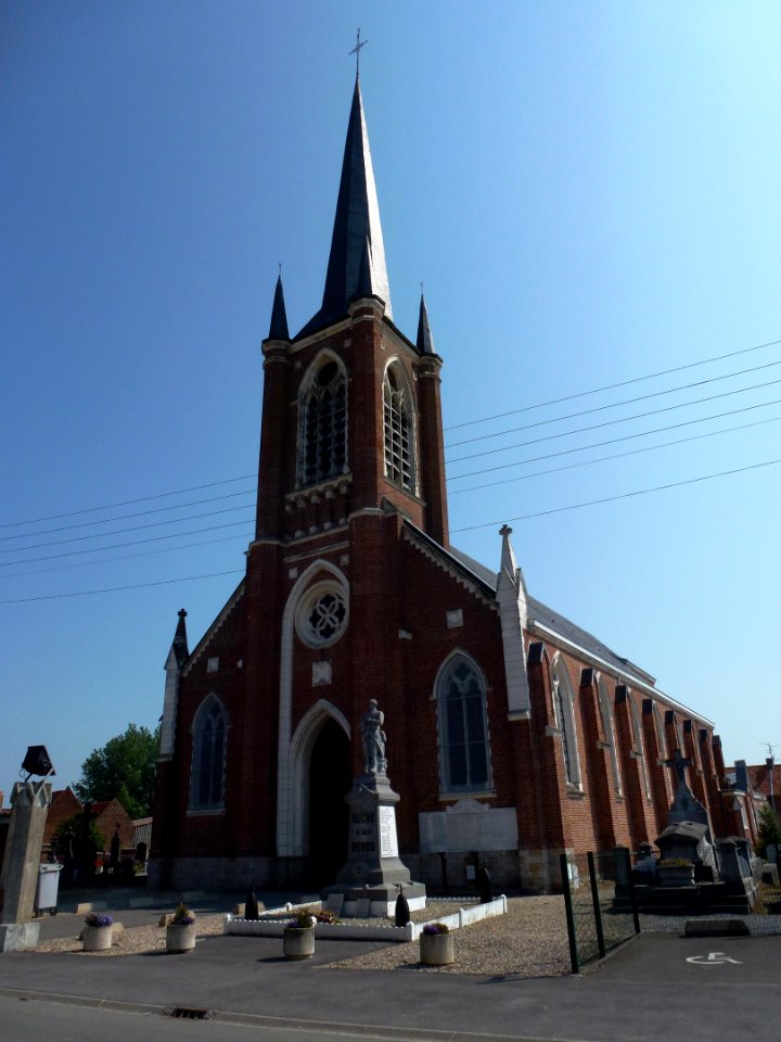 Auchy-lez-Orchies (Nord, Fr) église, extérieur