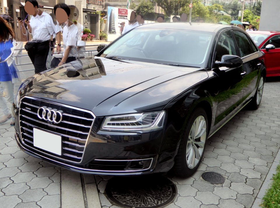 Audi A8 L 4.0 TFSI quattro (ABA-4HCTGL) front