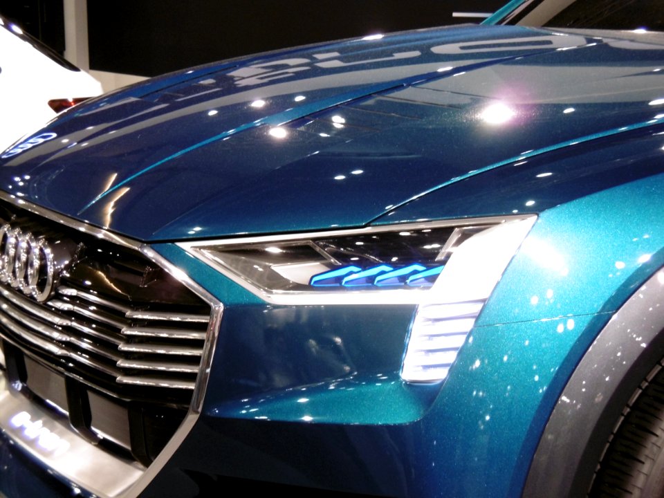 Audi e-tron quattro concept (09) - Vienna Autoshow 2018
