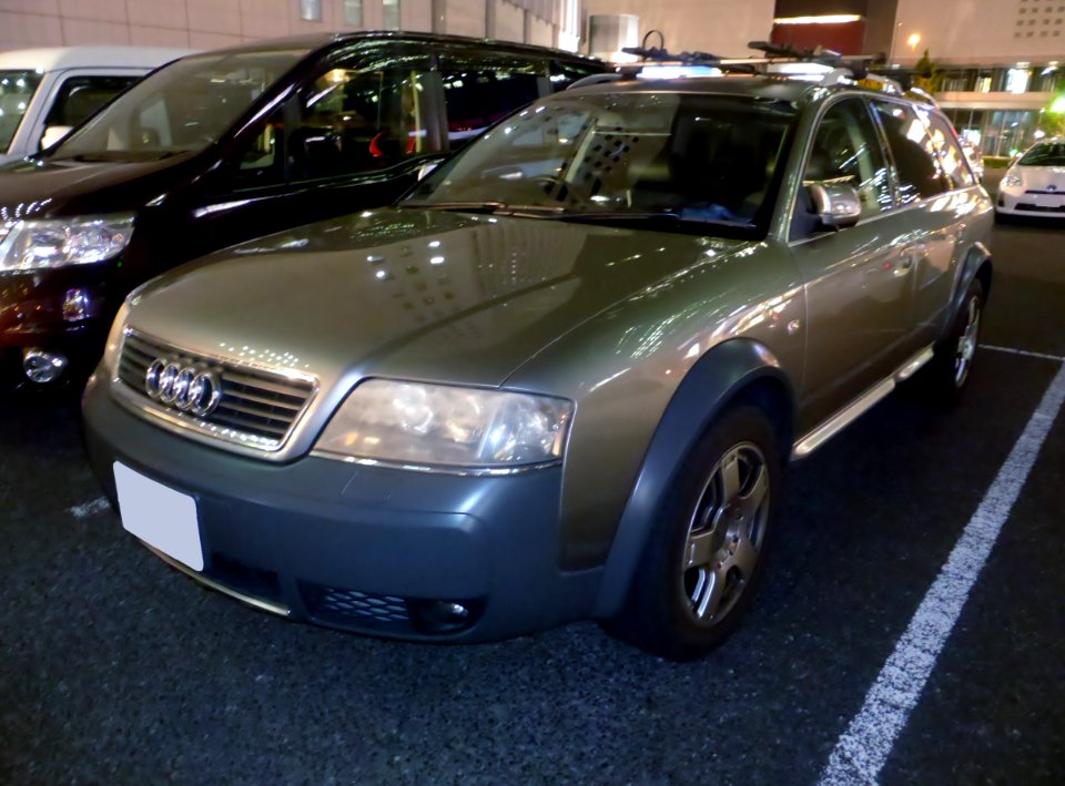 Audi Allroad quattro 2.7T (4BBESF) at night front
