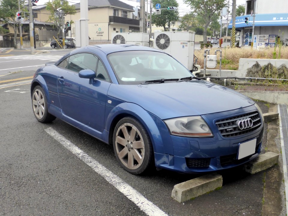 Audi TT coupé (8N) front