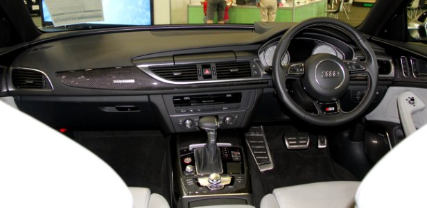 Audi S6 Avant C7 interior