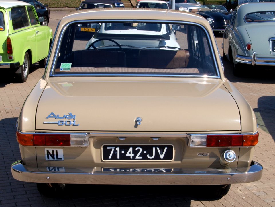 Audi 60 L (1969) licence 71-42-JV pic4