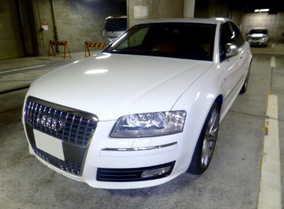 Audi S8 (D3) front
