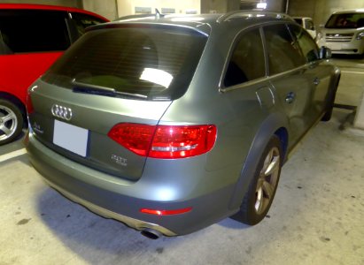Audi A4 Allroad quattro 2.0T (B8) rear