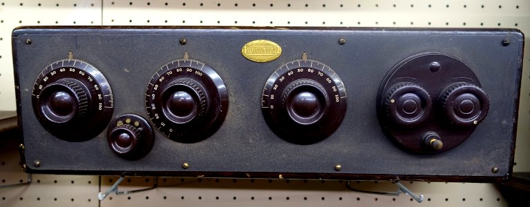 Atwater Kent unidentified equipment - New England Wireless & Steam Museum - East Greenwich, RI - DSC06721