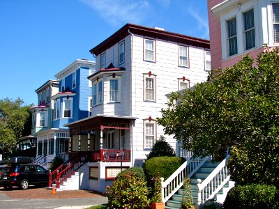 Atlantic T court CMHD